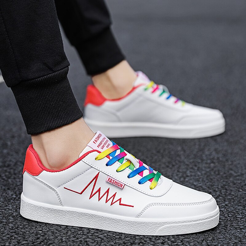 printemps tendance chaussures pour hommes chaussures décontractées blanc personnalité esprit Social jeune homme blanc tendance chaussures