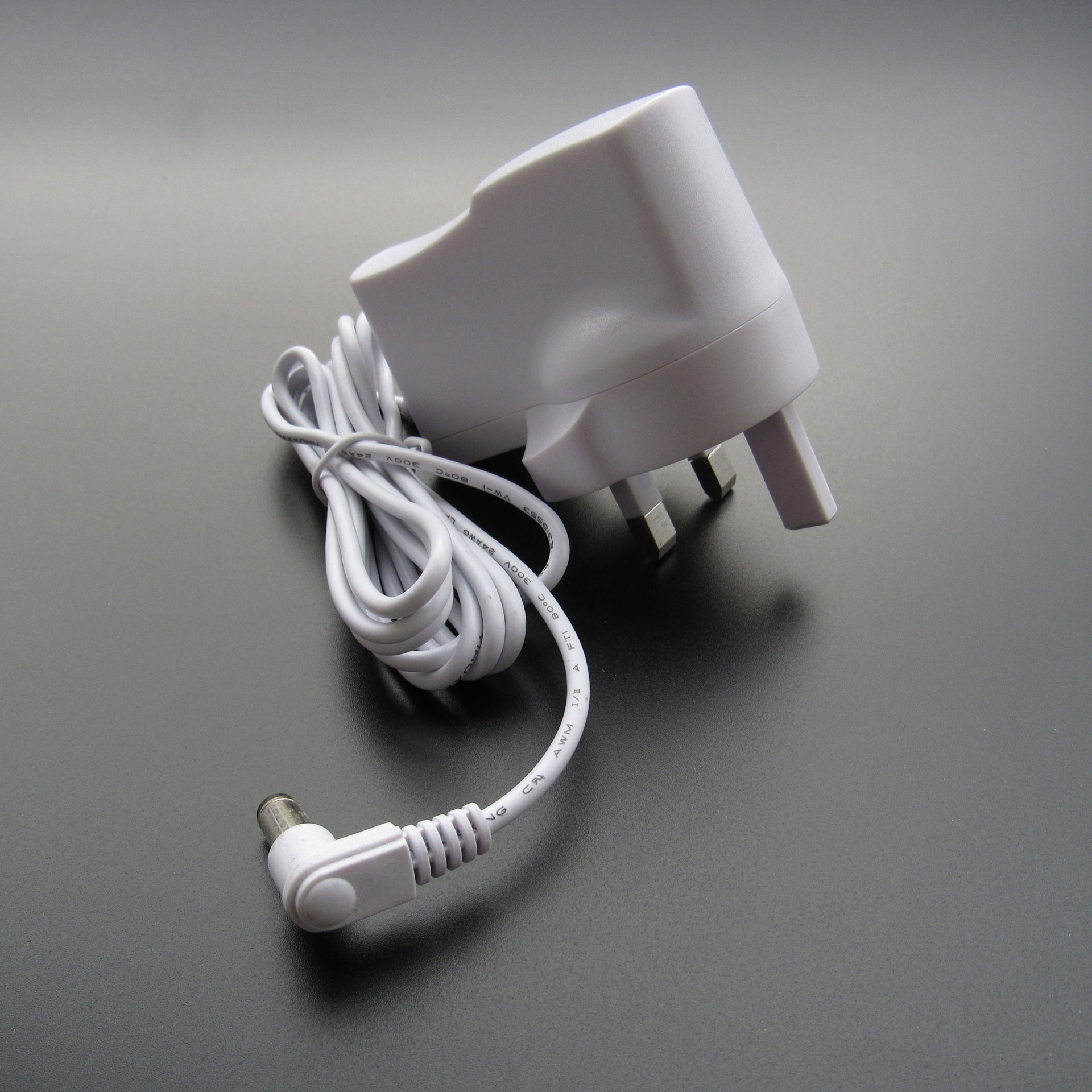 UK Standard 24 V 500mA Weiß Energie Adapter PSE Zertifiziert Zauberstab-montiert Energie Adapter XXF