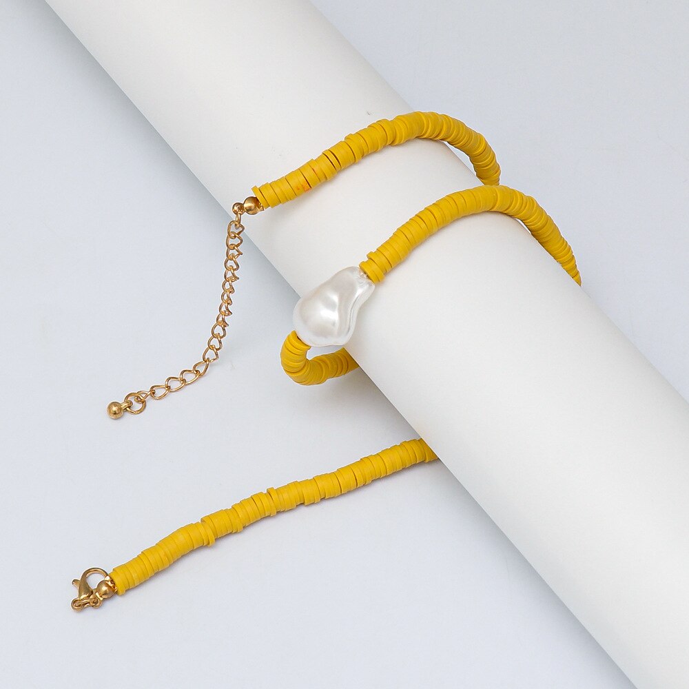 Collar bohemio de arcilla polimérica para mujer, gargantilla de perlas barrocas con cuentas amarillas, joyería hecha a mano para la playa