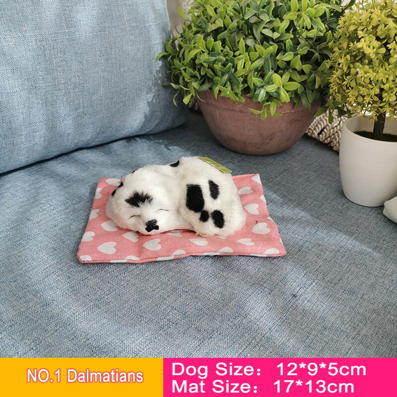 Belle Simulation chien dormant avec son Husky dalmatiens frontière Collie Samoyed Golden Retriever voiture décoration animaux jouets: NO.1 Dalmatians