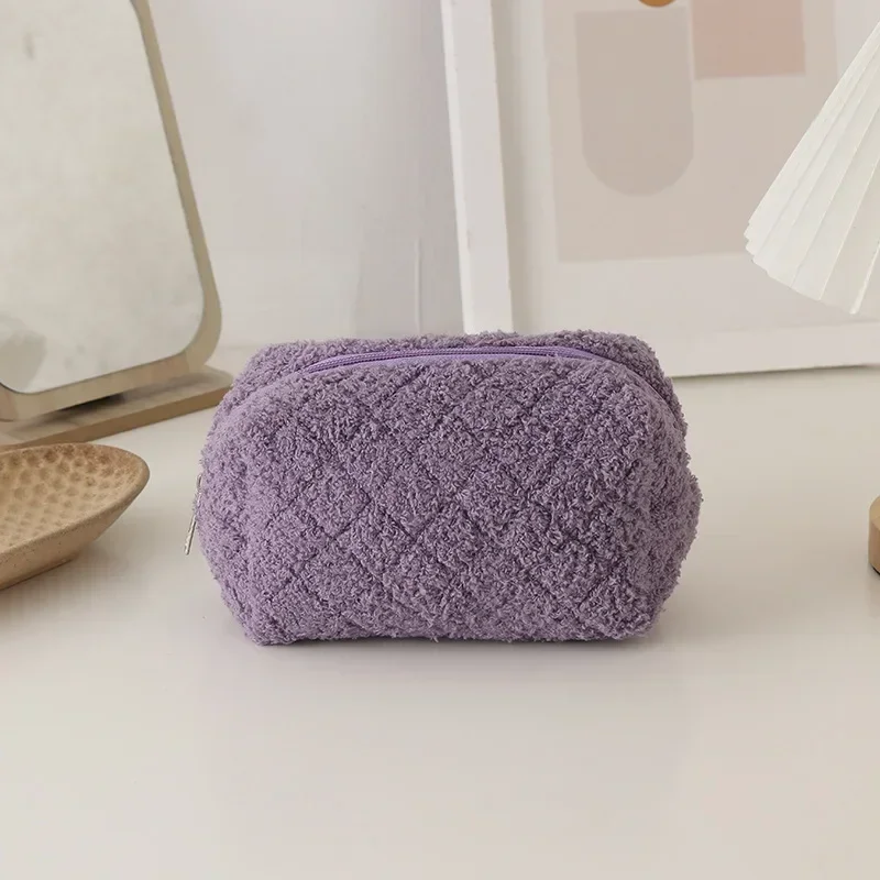 Cute Women's Cosmetic Bag Pencil Case Soft Plush Makeup Bag Lipstick Makeuo Pouch Jewelry Pencil Case Travel Cosmetic Organizer: PURPLE