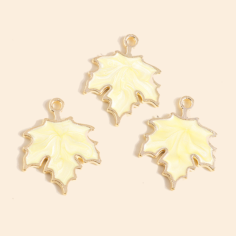 Dijes de Hojas de arce de otoño esmaltado, 10 piezas, 18x22mm, para fabricación de joyas, colgante, collar, llavero, artesanía hecha a mano: PLATEADO