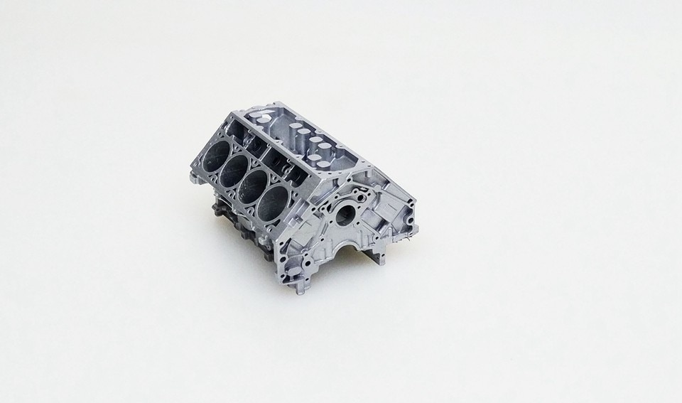 Nuovo die casting resina 1/18 Modello di Auto V8 V12 A Distanza di Controllo Modificato Auto FAI DA TE In Resina di Simulazione Del Cilindro Del Motore Pistone