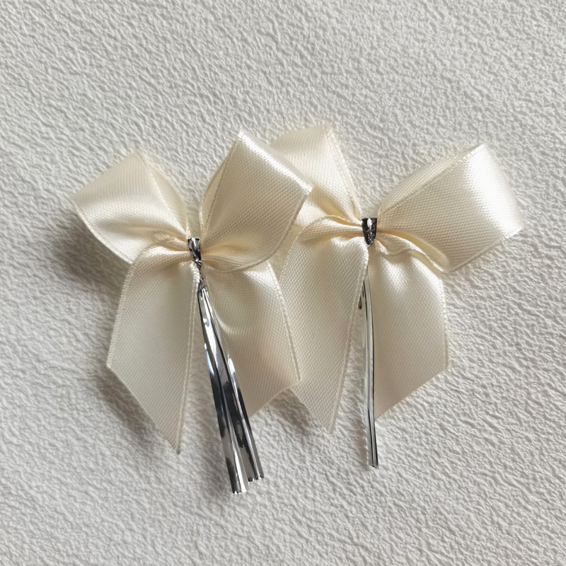 100pcs Multiple Colors Satin Ribbon Bowknot Sealing Wire Bakery Packing Birthday Party Bows For Wedding Decoration 6CM
