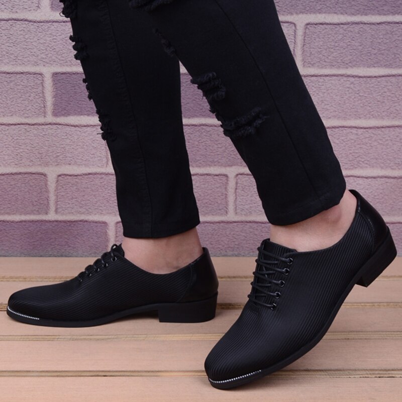 Canvas Shoes for Men Popular Men's Lace-up Casual Pointed Trendy Leather Shoes Business Shoes Oxford Shoes