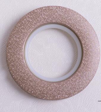 50 stk.rund form plast ringe med lavt støjniveau til øjengardin mat krom gardinring i romersk cirkel: Lys guld