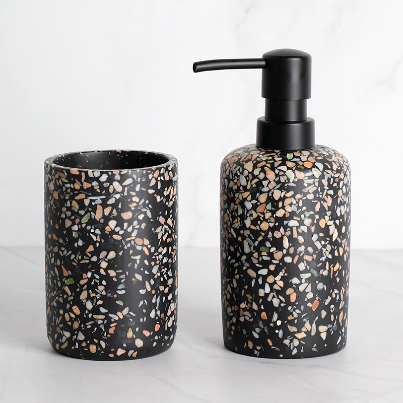 Badeværelsestilbehør sæt sort terrazzo harpiks tandbørsteholder sæbedispenser pumpe flaske tandpasta dispenser sæbeskål: 2 stykker a