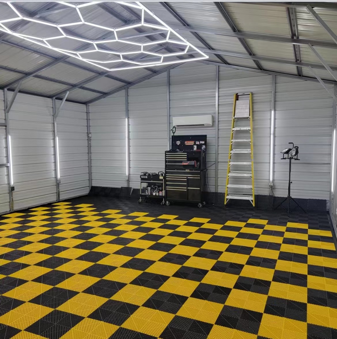 400*400*18mm Anti Slip Garage Flooring Pp Interlocking Floor Modular Workshop Garage Floor Tiles