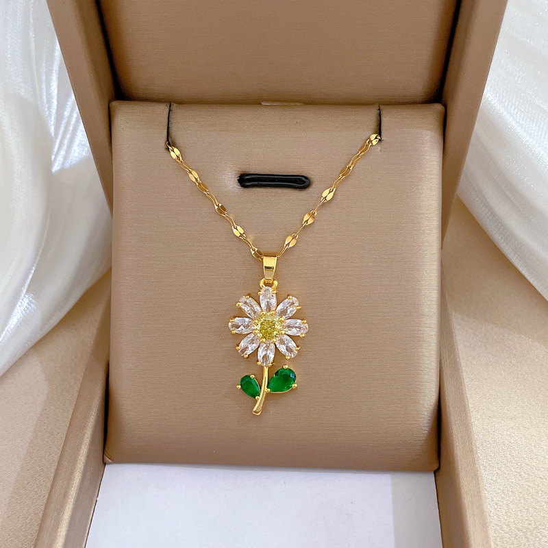 Classic Charming Sunflower Necklace and Earrings Set Light Luxury Micro-Setting Banquet Jewelry