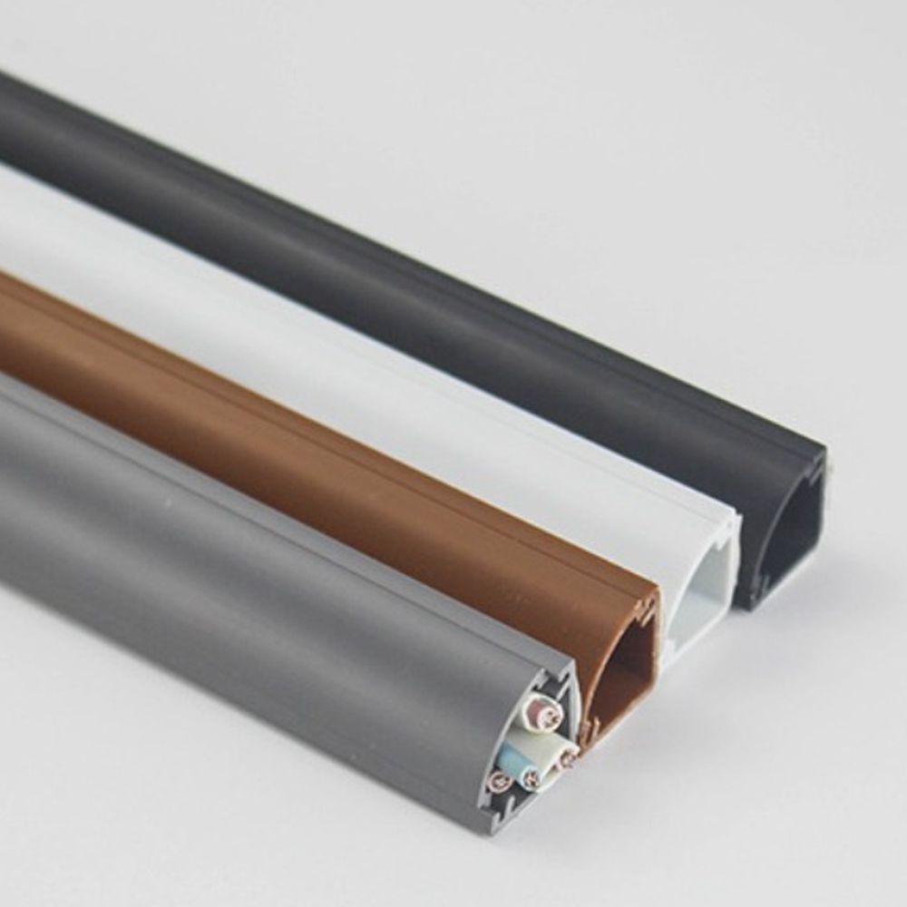 Samoprzylepna trójkątna osłona przewodu przedłużającego osłona kanału okablowania anty-właczana osłona przewodu podłogowego osłona kabla zasilającego