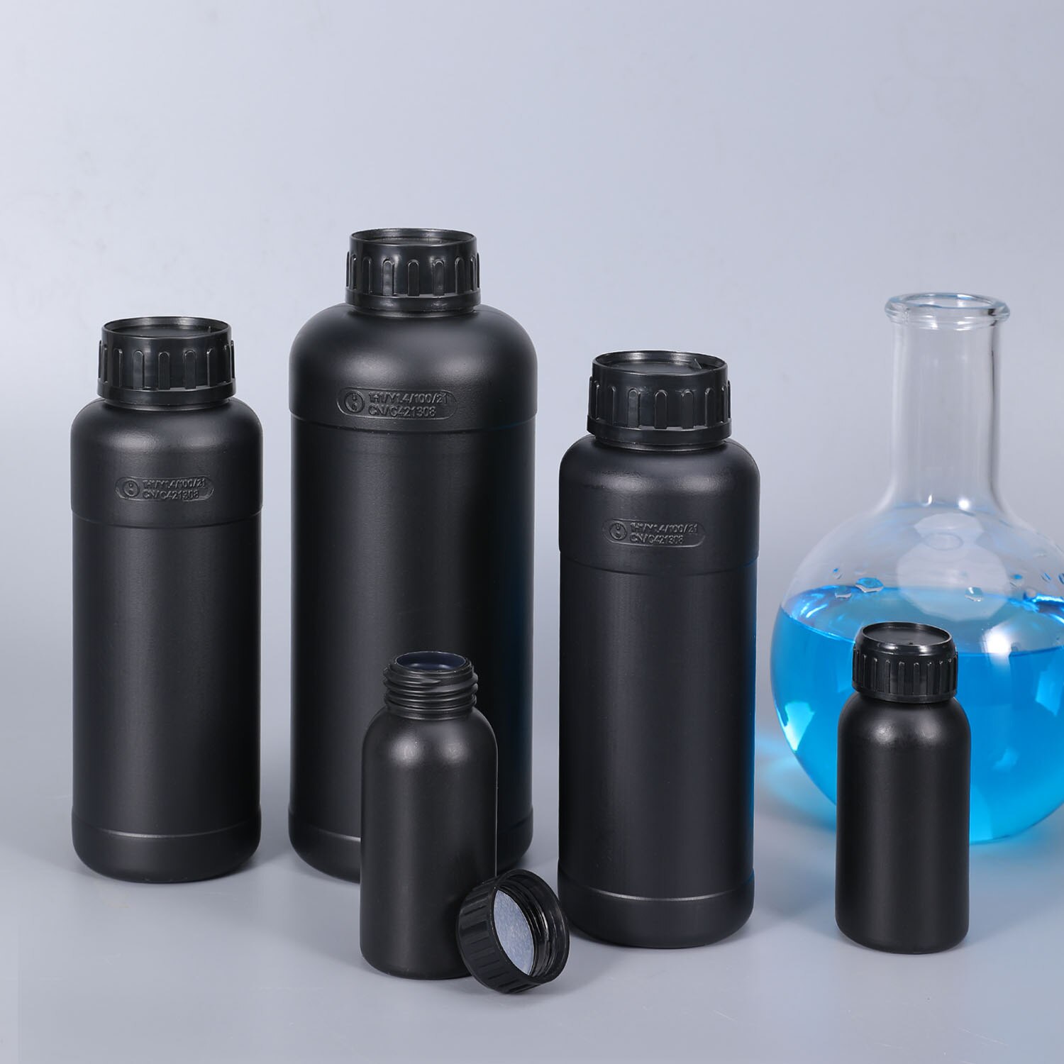 Bouteille de réactif en plastique noir 100ML-1000ML, flacon de alimentaire avec vis HDPE et bouchon, rechargeable, 1 pièce