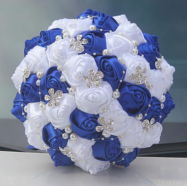 Janevini royal azul e branco cristal casamento bouquet diamante luxo frisado noiva flores fita de cetim rosa buquês de noiva 2020: Royal Blue and White