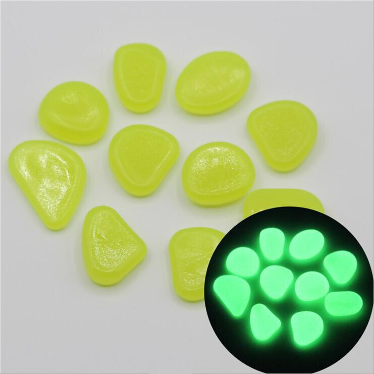 100Pcs Decorative Stones Glow in The Dark Rocks, Decorations for Walkways, Gardens, Driveways or Houseplants Glow Rocks: Yellow