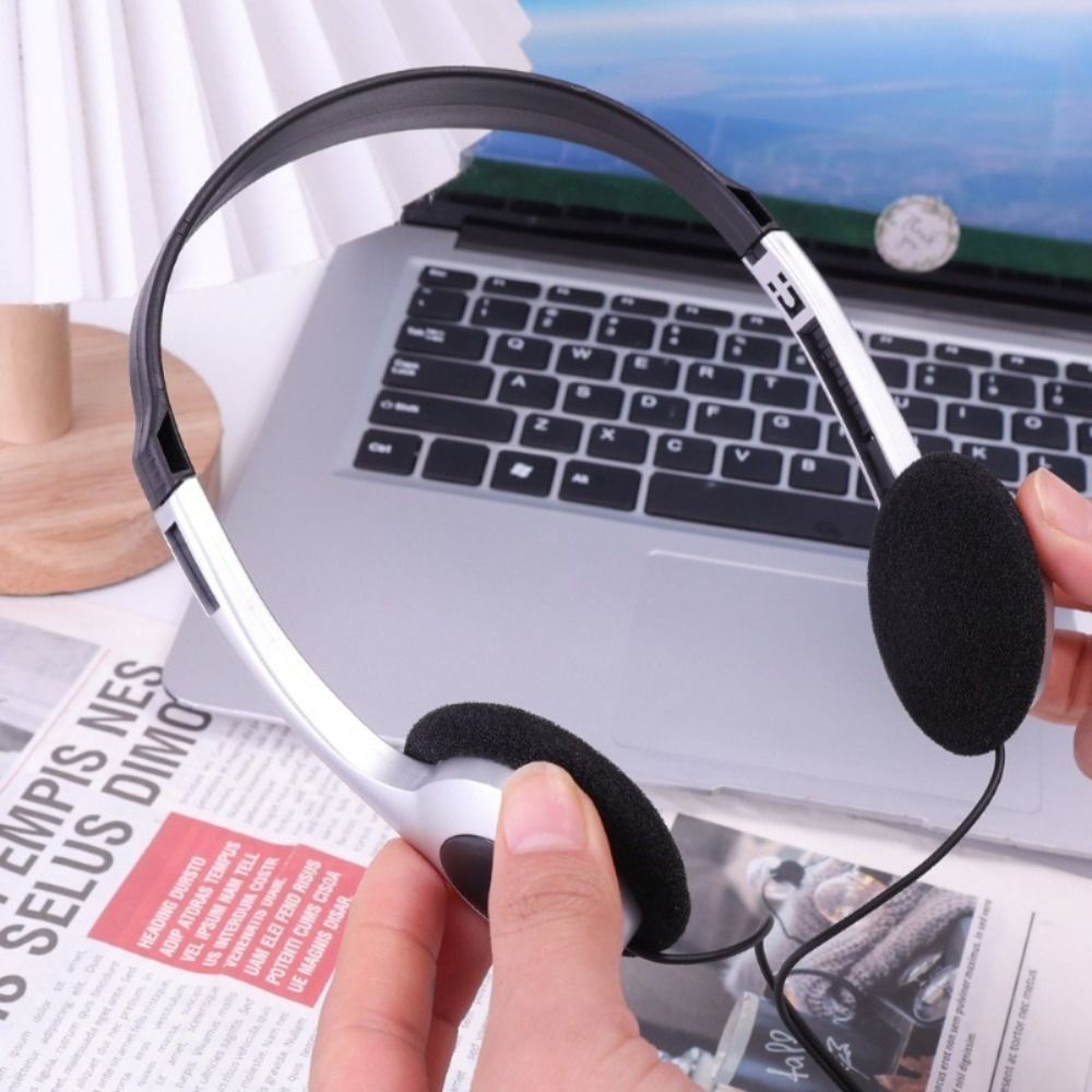 Cuffie cablate retrò Connessione cablata MP3 Musica sopra l'orecchio Auricolari Walkman Auricolari Tendenze Hip Hop Cuffie sportive per personalità