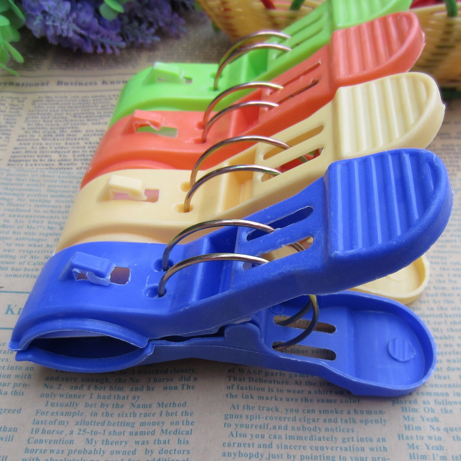 CNIM Plastic Quilt Hanging Clips Clamp Holder for Beach Chair or Pool Loungers on Your Cruise-Keep Your Towel From Blowing