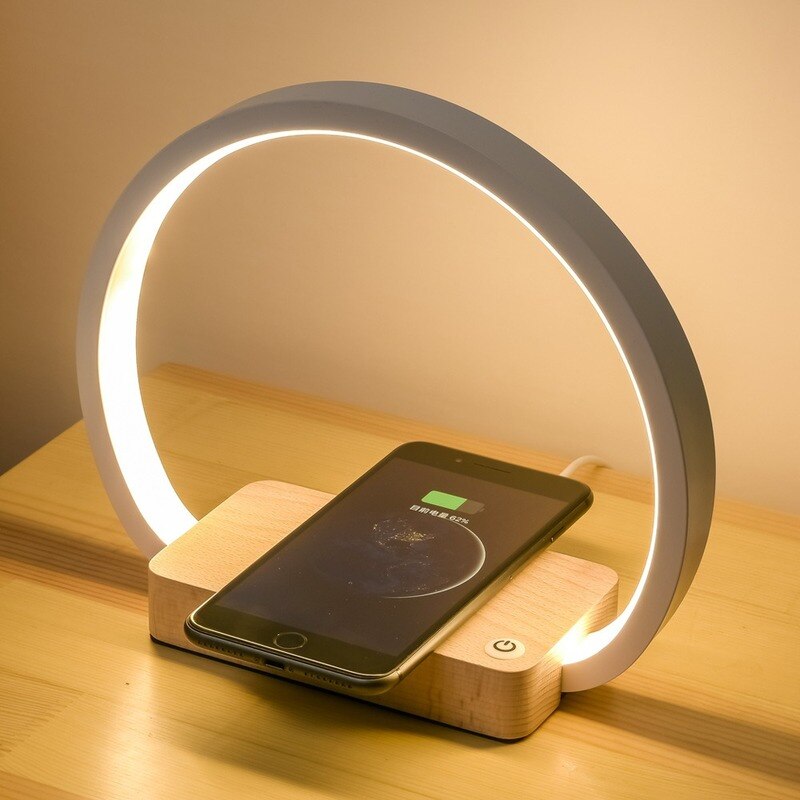 Multifunksjon ved siden av lampe trådløs mobil frakt soverom bordlampe øyebeskyttelsesstudielamper usb lade berøringsbryter lys: Hvit
