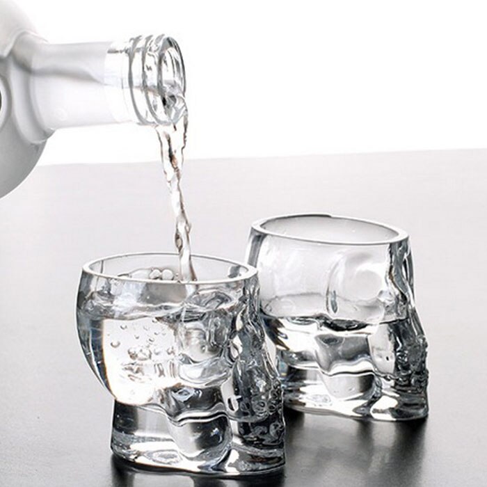 1 stk kranie kop gennemsigtig glas kop hjemme bar øl vand kop fest hotel bryllup glas drinkware 7.3cm kraniet indretning år