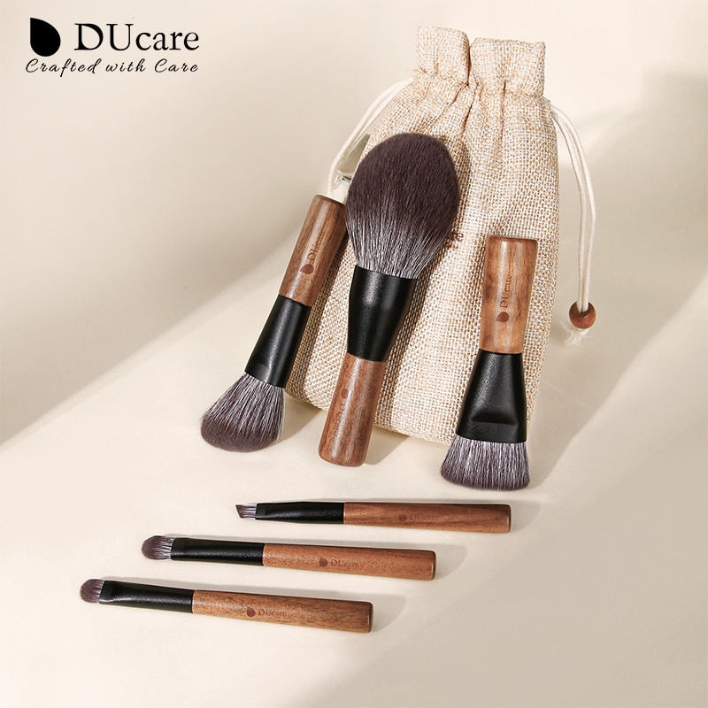 Ducare mini 6 -delige make-upkwastenset met houten handvat, blushkwastenset, eyeliner, poeder, foundation, make-upkwastenset, cosmetische tools