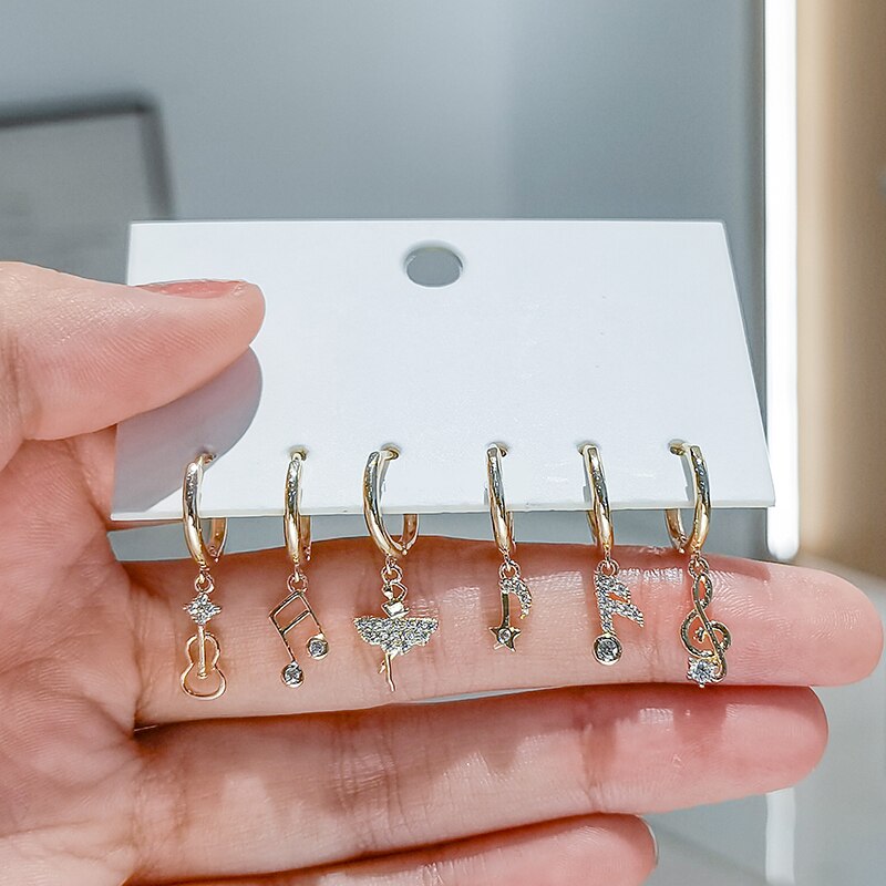 Anenjery Zilveren Kleur Koper Zirkoon Muziek Symbool Hanger Oorbellen Voor Vrouwen Leuke Creatieve Charmante 6 Stuk Oorbel Set Meisje