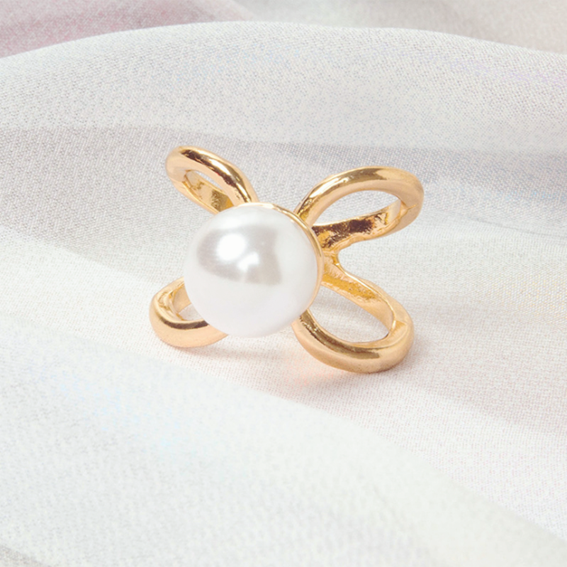 Spille a croce curve Perla d'imitazione Sciarpa di seta Spilla con fibbia Scialle da donna Anello Clip Sciarpe Chiusura Gioielli di moda Regali: Luce di Colore Giallo Oro