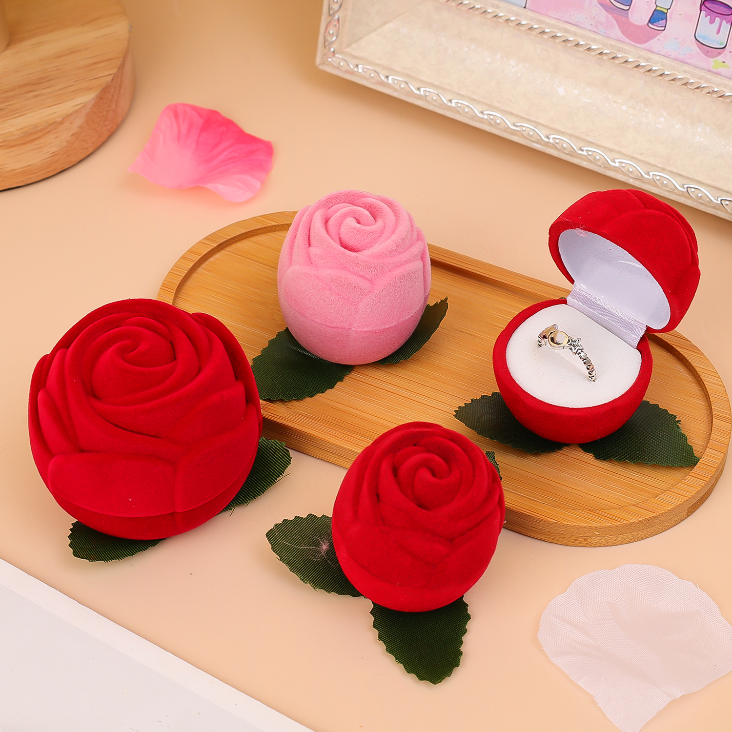 Romantic Wedding Rose Ring Box Red Pink Velvet Jewellery Storage Engagement Ring Case Valentine's Day Jewelry Rings Women