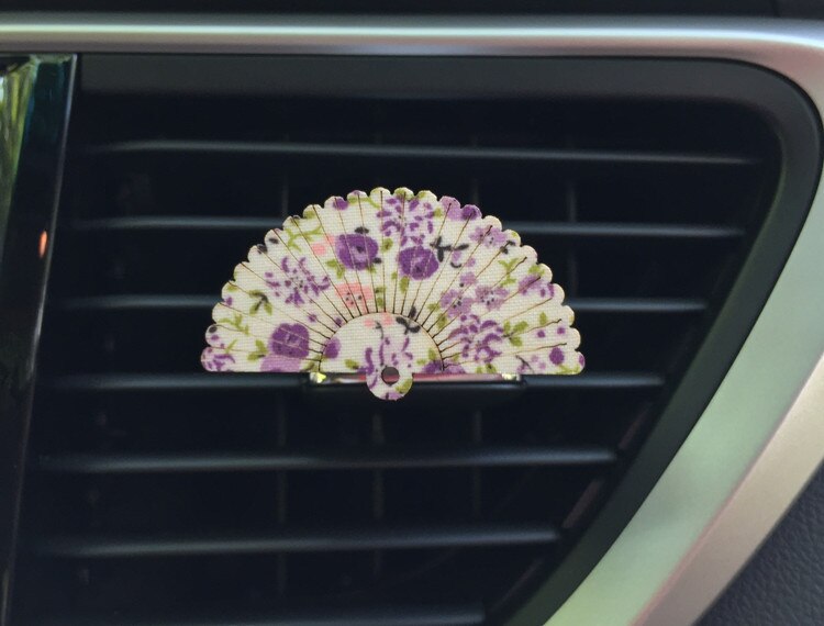 Ambientador en forma de ventilador con Clip, Perfume de estilo de coche para salida de ventilación de aire acondicionado, ornamento de coche, fragancia sólida XCZ631: Púrpura