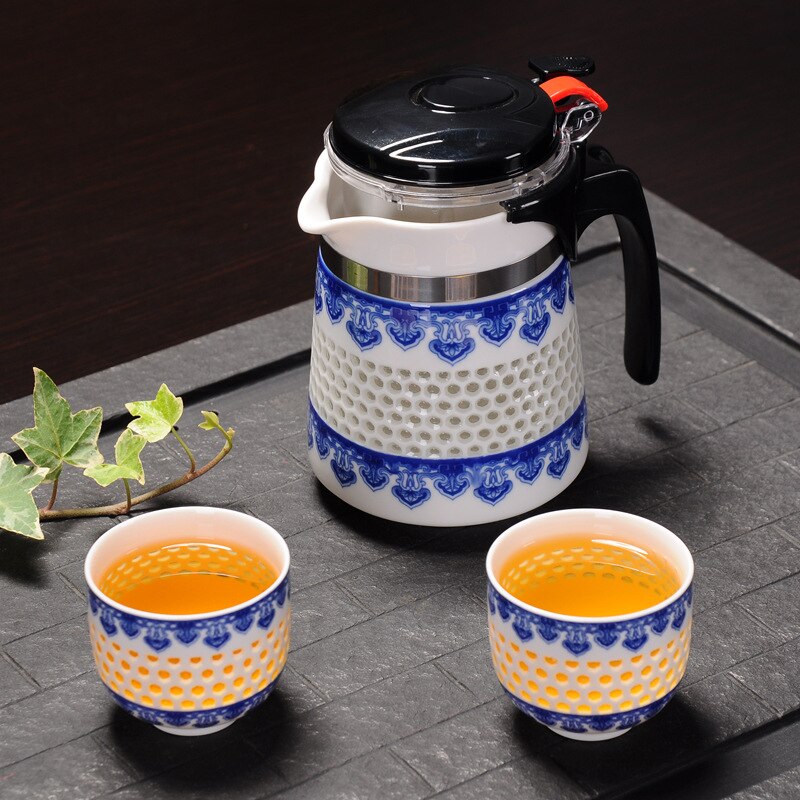 3 Stks Sets Handgemaakte Honingraat Keramische Kung Fu Set Thee Pot theekopje Blauw en Wit China Handig Theepot Thee-ei Koffie waterkoker: B