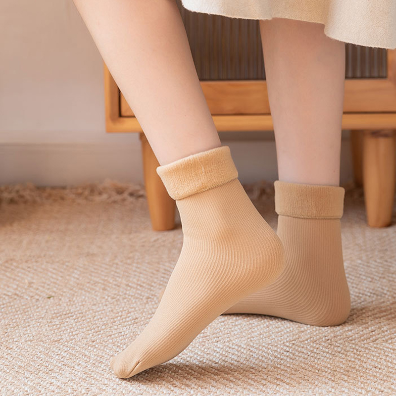1Pairs Stripes Velvet Women Winter Warm Thicken Socks Soft Casual Solid Color Socks Wool Cashmere Home Snow Boots Floor Socks