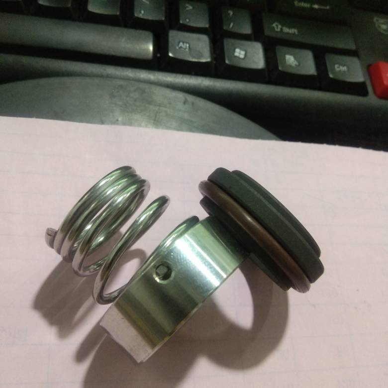 551A-24 , 551D-24 Replacement of Rote-n-2-24 , U2 type 2 Mechanical Seals (Material:Cr-Steel/CA/VIT)