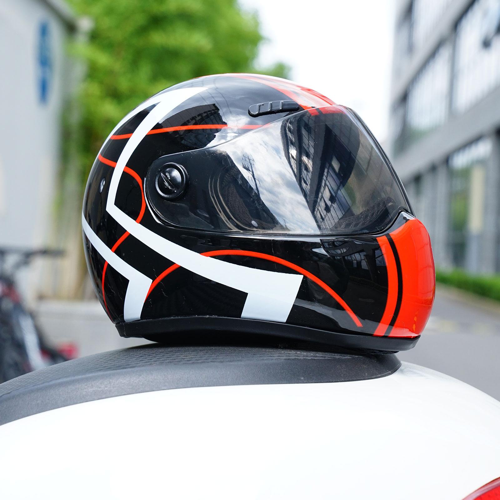 Modne mini motocykl kask dla zwierząt domowych dla małych psów rekwizyty dla szczeniąt śliczne zabawki robić jazdy antykolizyjnej