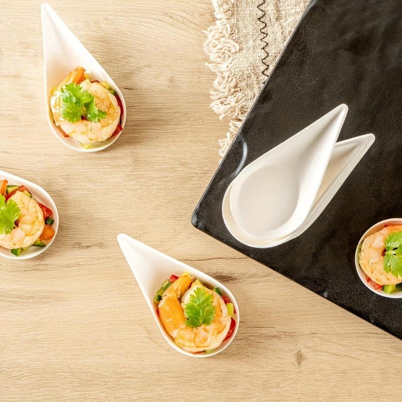 Plato de postre de 50 Uds., bandejas de para servir platos caseros, platos desechables de gota de agua para cena de frutas, papel