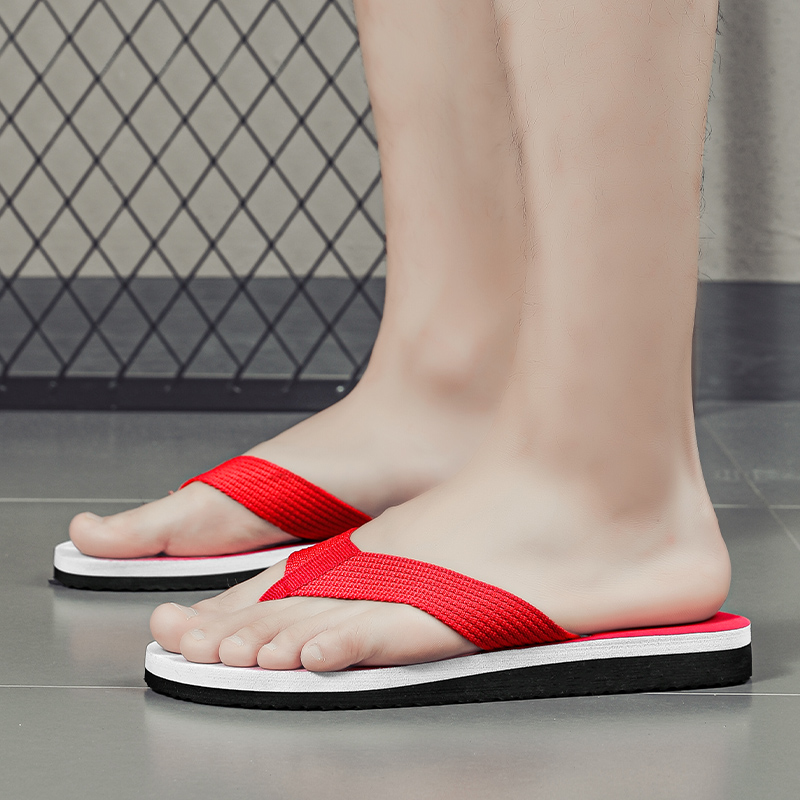 Tongs respirantes antidérapantes pour hommes, nouvelles pantoufles d'été à la , simples et polyvalentes, vêtements de rue, sandales respirantes,