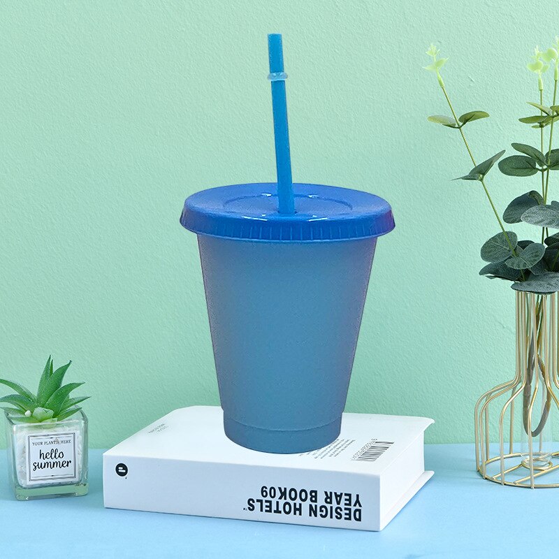 Color Changing Cold Drink Cups Reusable Temperature-Sensitive Plastic Colorful Coffee Cup with Lids and Straws 480ML