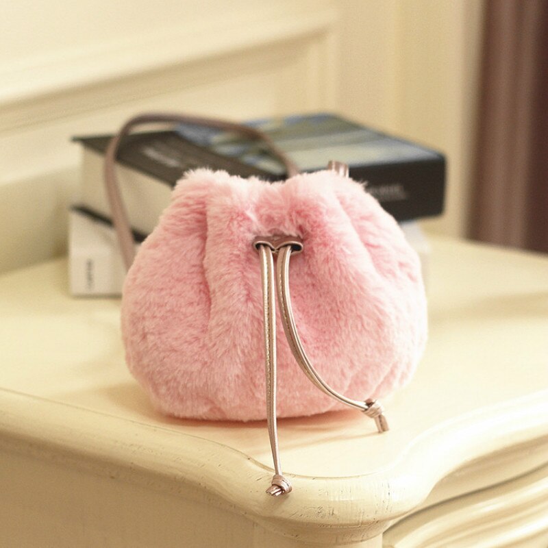 Cute Girls Mini Purses Autumn Winter Faux Fur Crossbody Bags for Kids Girl Small Coin Pouch Baby Plush Purse