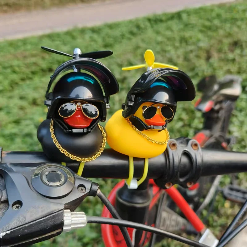 Rubberen Kerst Eend - Kerstgele Eend Met Muts Auto Dashboard Decoratie