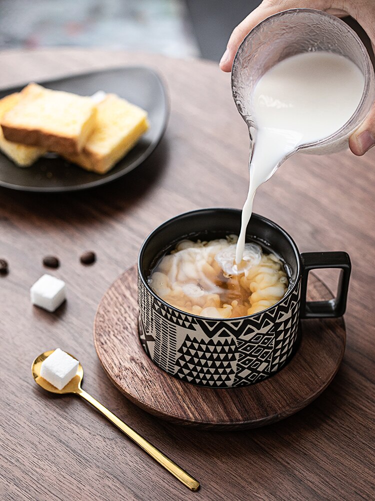 Black Luxury Ceramic Coffee Cup and Saucer Set Bone China Dinnerware Coffee Cup Sets Vaso Para Cafe Mug BD50CS
