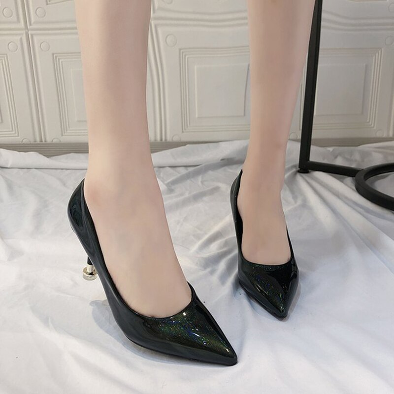 Célébrités bout pointu mince talons hauts chaussures de peu profondes femme socialité pompes chaton talons sans lacet chaussures de créateur