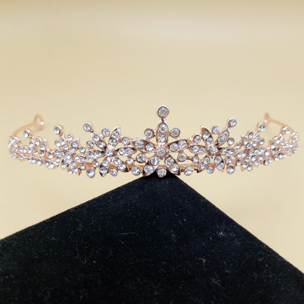 4 disegno di Perle Da Sposa Tiara Corone Per La Cerimonia Nuziale Della Sposa Dei Capelli Delle Donne Ornamenti Decorazioni Testa Monili Dei Capelli del Rhinestone Accessori