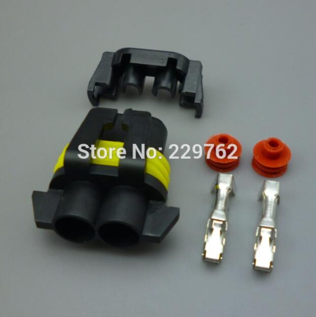 shhworldsea 9006 HB4 H10 Female Adapter Connector W/Terminal Pins HID Xenon Light Bulb Halogen Lamp Plug Socket 12 24v connector