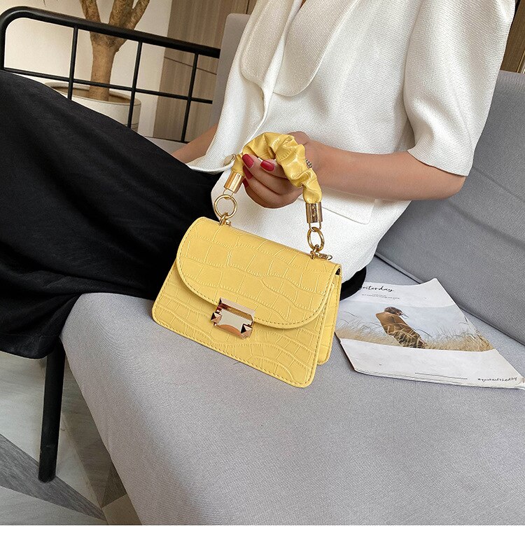 Mode Vrouwelijke Schoudertas Effen Kleur Handtas Messenger Bag Voor Vrouwen Wit/Geel/Zwart/Paars: YELLOW