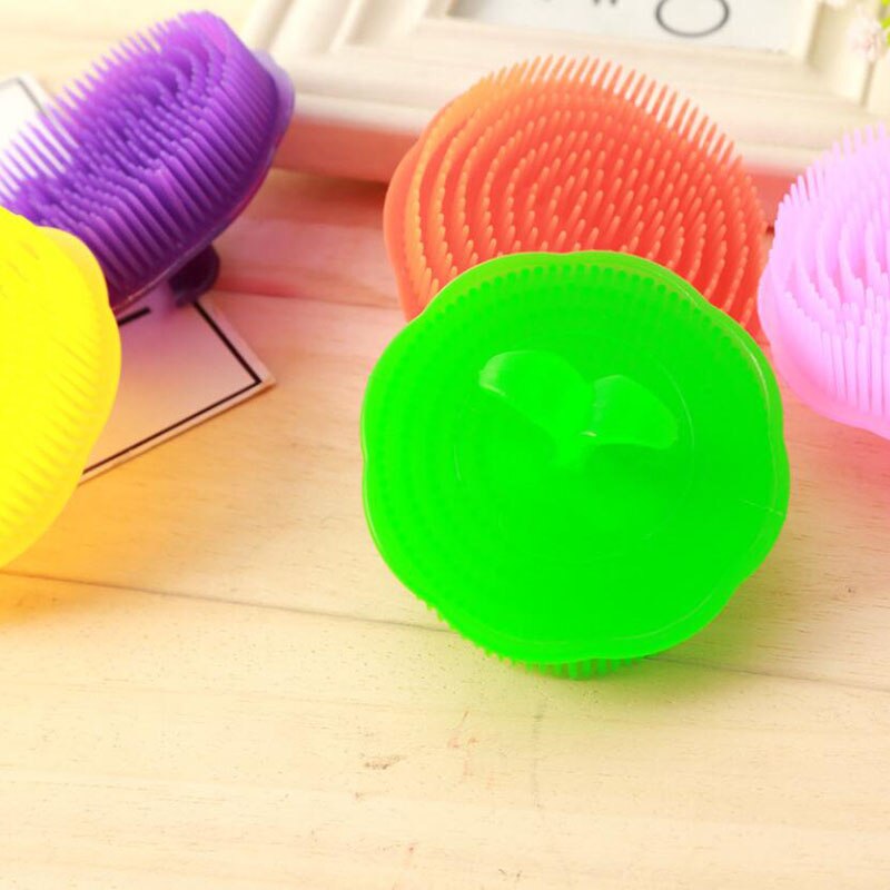 Brosse de bain ronde pour chien et chat, produits pour animaux de compagnie, peigne mignon, belle fourrure, dispositif de Massage, toilettage, brosse à poils colorés