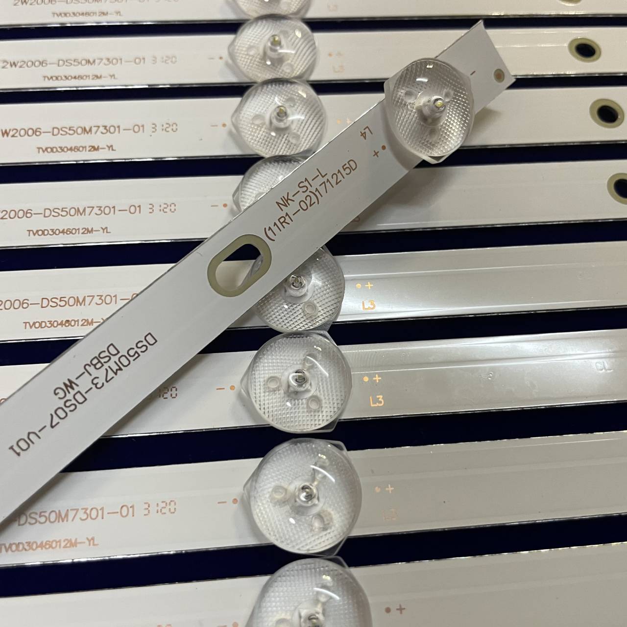 10pz striscia di Retroilluminazione A portato per 49 pollici 50 pollici akai aktv505 TV DS50M73-DS07-V01 DSBJ-WG 2W2006-DS50M7301-01