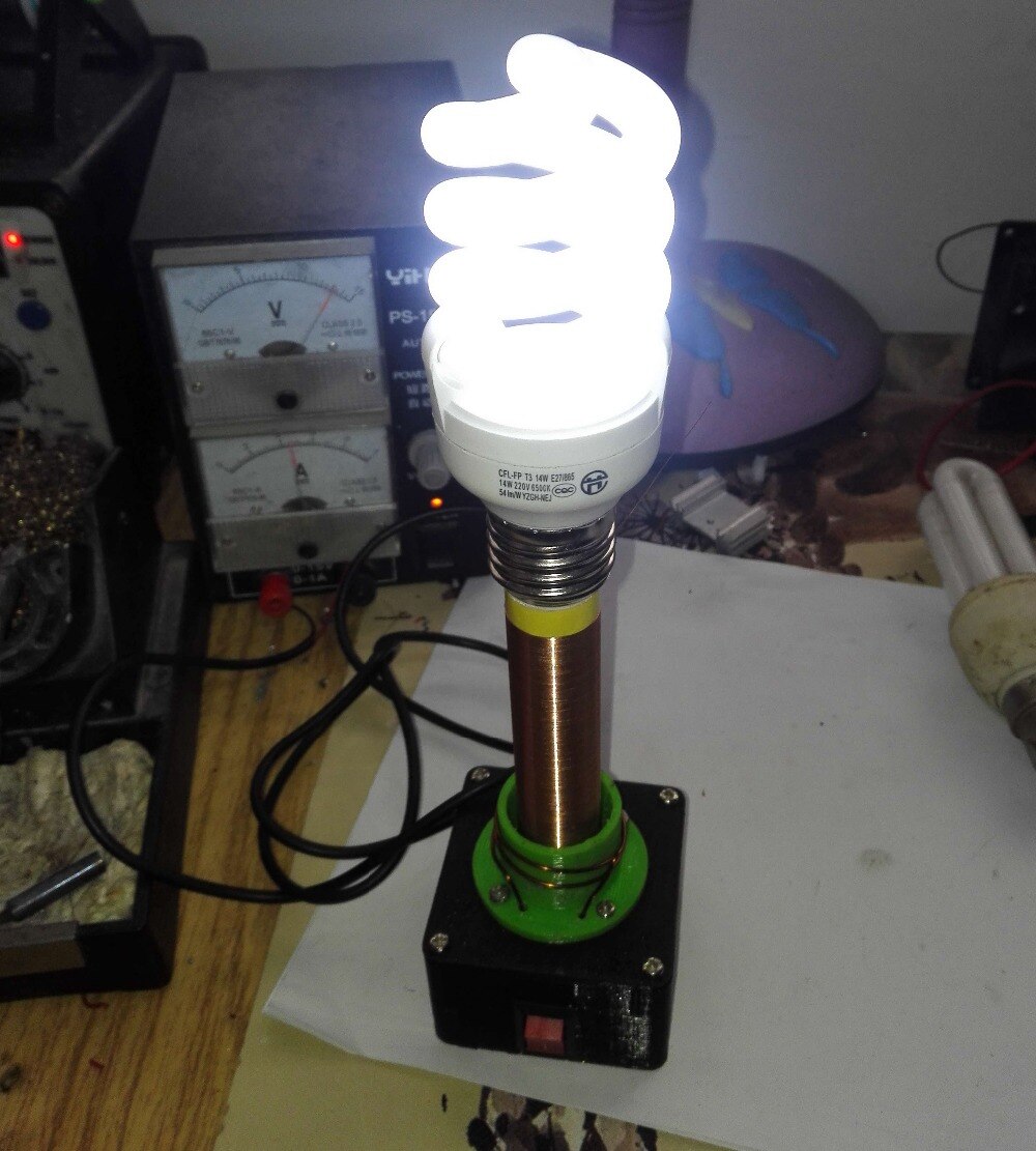 Single Tube Self-exciting Tesla Coil with Glow Tube and Power Supply, Wirelessly Lighting Energy-saving Lamps