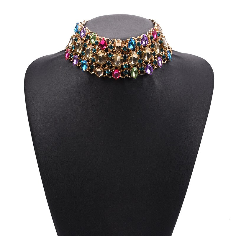Luxury Multilayer Crystal Rhinestones Choker Necklace Women Indian Ethnic Statement Large Collar Necklace Jewelry: Light Yellow Gold Color
