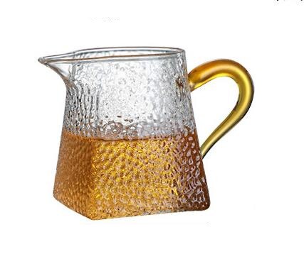 Varmebestandig hammer teture glas te kande firkantet bund te kop mælk glas kande kaffekande vandkande: Gul håndtag
