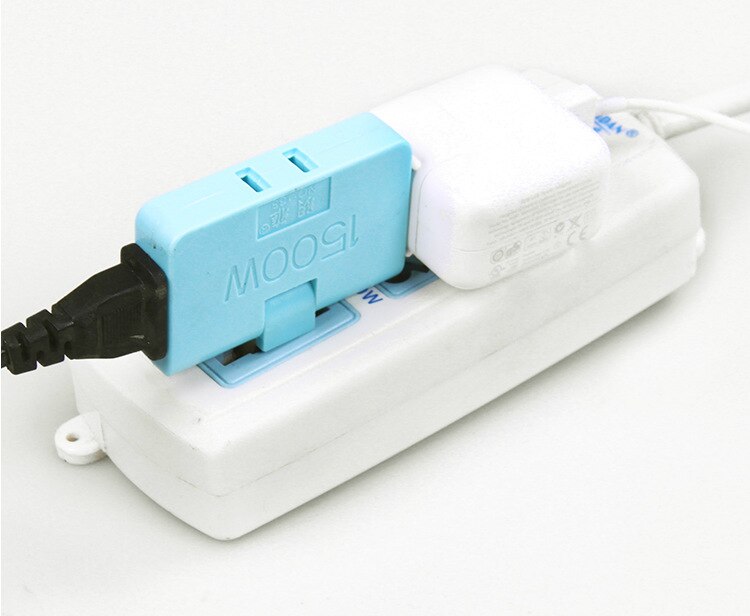 Three plug power converter to interface conversion one pull plug 1 portable three travel one turn one minute three socket 3