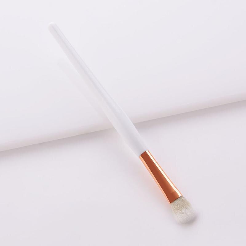 1/8pcs White Handle Makeup Brushes Set Foundation Blending Blush Face Shading Cosmetic Brush Contouring Make Up Kit: 05 1PCS