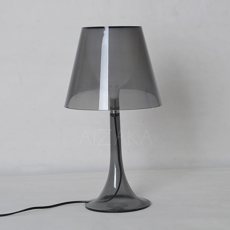 Modern simple Table Lamp Acrylic Table Lamps For Living Room Bedroom Study Desk Decor Light Home Bedside Lamp: green / black