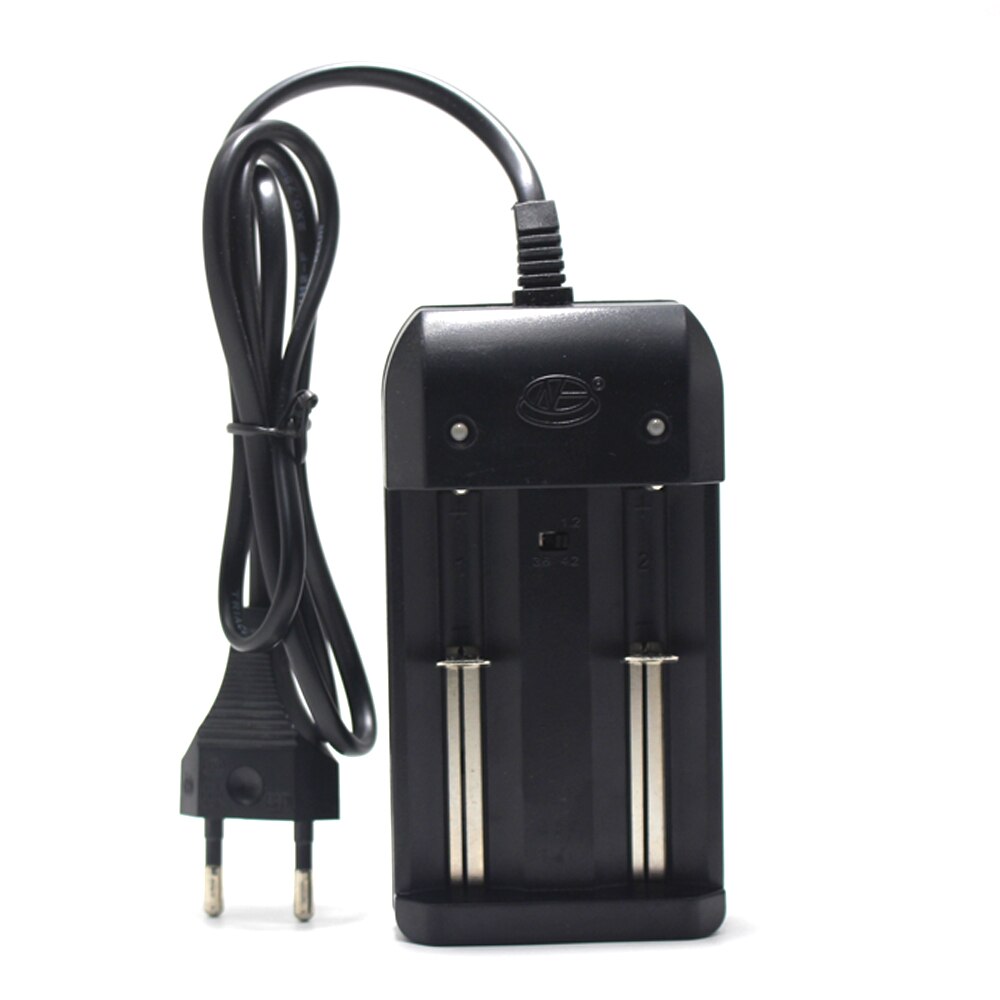 Cargador de batería inteligente de , 4, 2 y 1 ranuras con protección de cortocircuito para batería recargable de iones de litio 4X 18650: D / EU