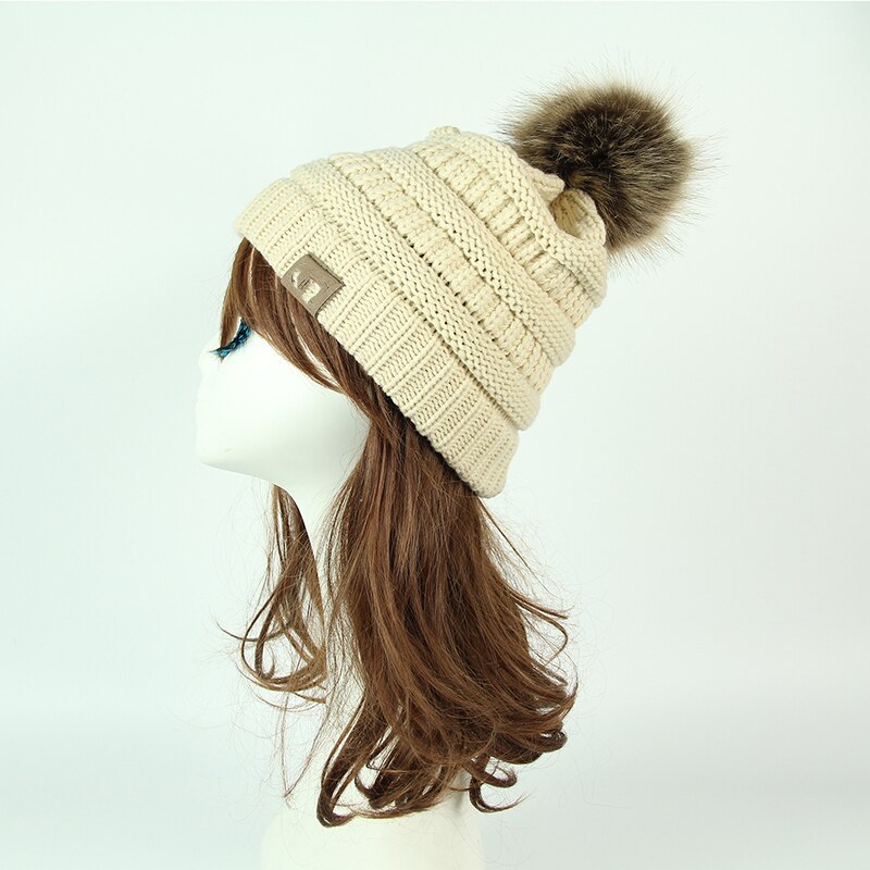 Femmes hiver tricot Slouchy bonnet chapeau crâne casquette de Ski fausse fourrure Pom Pom chapeaux pour les femmes: Beige